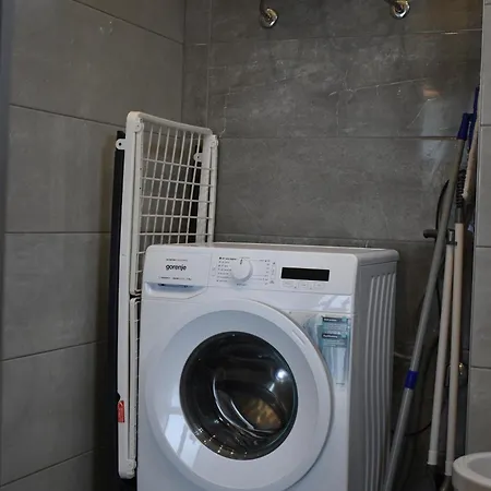 Urban Nest Lazarica - Cozy Near & Center Διαμέρισμα *