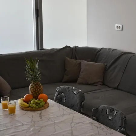 Urban Nest Lazarica - Cozy Near & Center