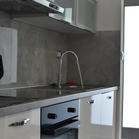 Urban Nest Lazarica - Cozy Near & Center *